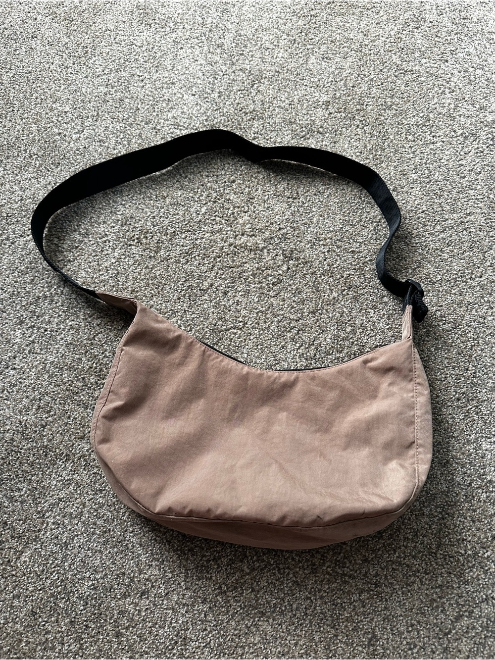 BAGGU Medium Crescent - Cocoa